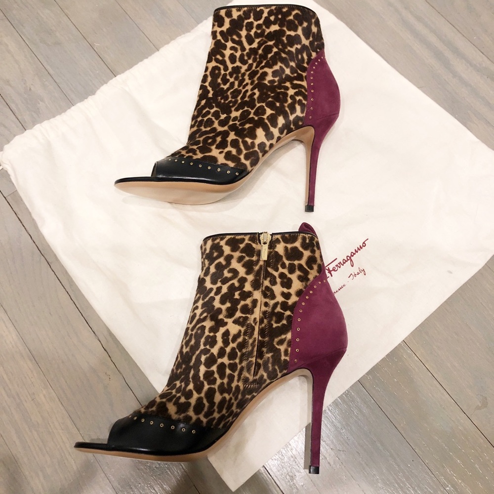 Ferraragamo Leopard calf hair booties81/2 - Picture 3 of 7